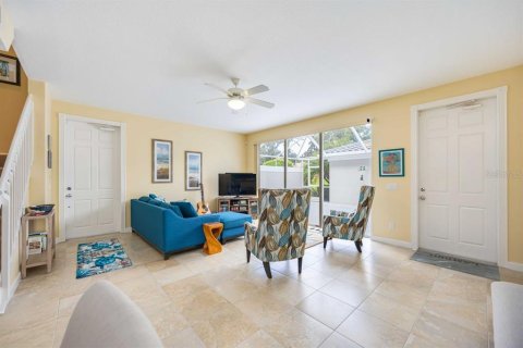 Townhouse in Sarasota, Florida 4 bedrooms, 171.5 sq.m. № 1876310 - photo 6