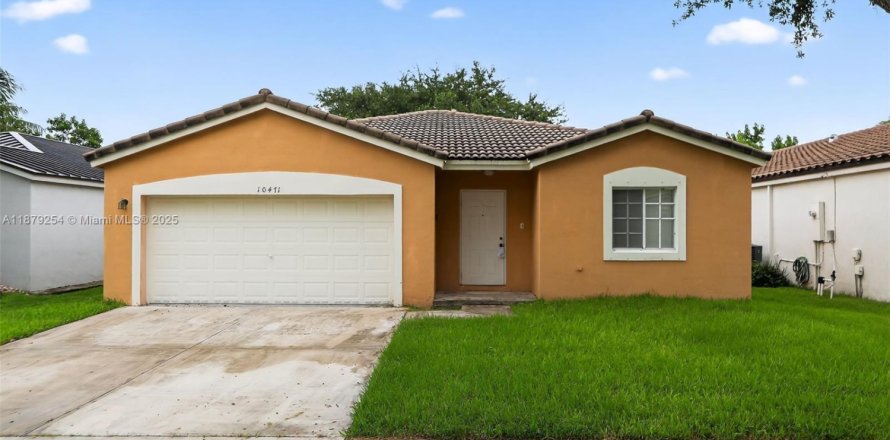 Villa ou maison à Miramar, Floride 4 chambres, 182.55 m2 № 1925081