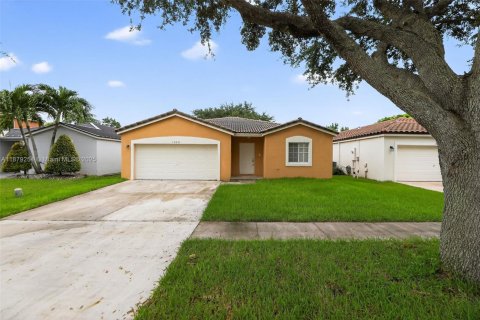 Villa ou maison à vendre à Miramar, Floride: 4 chambres, 182.55 m2 № 1925081 - photo 5