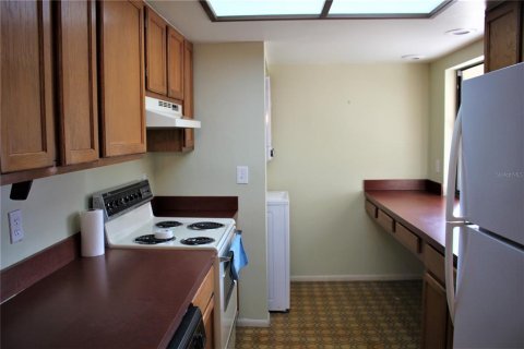 Condo in Tampa, Florida, 1 bedroom  № 1620915 - photo 7