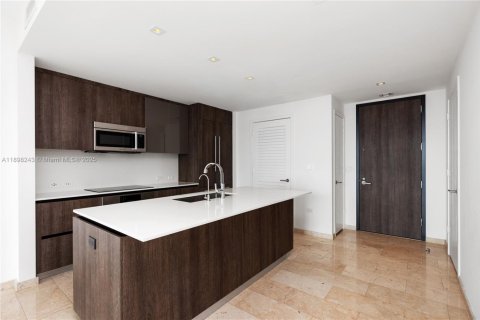 Copropriété à vendre à Miami, Floride: 1 chambre, 75.25 m2 № 1950976 - photo 4