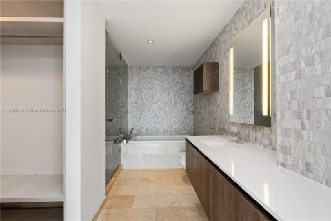 Copropriété à vendre à Miami, Floride: 1 chambre, 75.25 m2 № 1950976 - photo 23