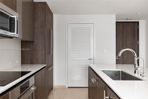 Copropriété à vendre à Miami, Floride: 1 chambre, 75.25 m2 № 1950976 - photo 8