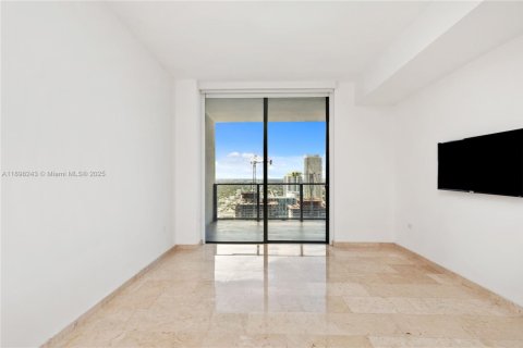 Copropriété à vendre à Miami, Floride: 1 chambre, 75.25 m2 № 1950976 - photo 19
