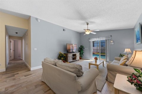 House in Kissimmee, Florida 3 bedrooms, 128.39 sq.m. № 1905387 - photo 20