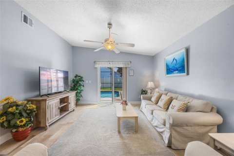 House in Kissimmee, Florida 3 bedrooms, 128.39 sq.m. № 1905387 - photo 17
