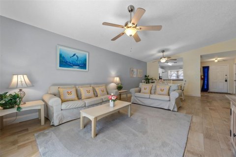 House in Kissimmee, Florida 3 bedrooms, 128.39 sq.m. № 1905387 - photo 15