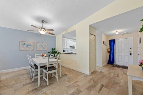 House in Kissimmee, Florida 3 bedrooms, 128.39 sq.m. № 1905387 - photo 10