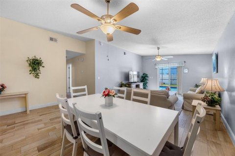 House in Kissimmee, Florida 3 bedrooms, 128.39 sq.m. № 1905387 - photo 13