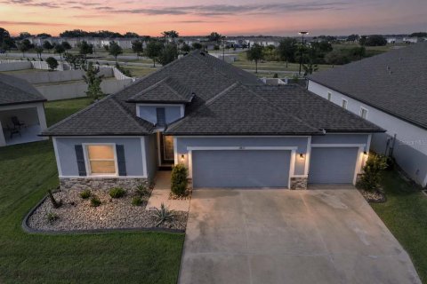 Villa ou maison à San Antonio, Floride 4 chambres, 200.76 m2 № 2114587