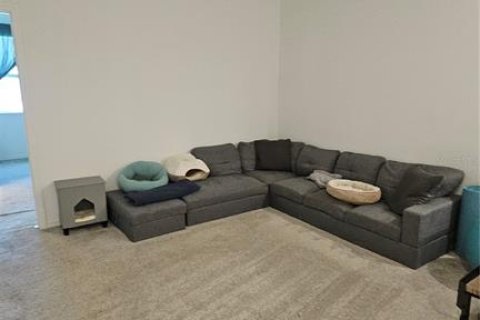 Снять в аренду таунхаус в Орландо, Флорида 8 комнат, 213.95м2, № 2221992 - фото 7