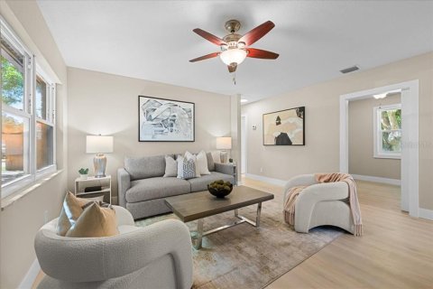 House in Clearwater, Florida 3 bedrooms, 87.7 sq.m. № 2398455 - photo 5