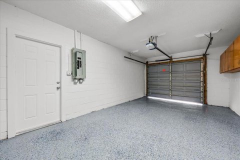 House in Clearwater, Florida 3 bedrooms, 87.7 sq.m. № 2398455 - photo 27