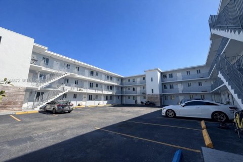 Casa en alquiler en Miami, Florida, 1 dormitorio, 51.1 m2 № 2085001 - foto 7