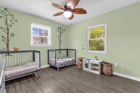 House in Winter Park, Florida 3 bedrooms, 154.59 sq.m. № 1785619 - photo 16