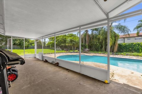 House in Winter Park, Florida 3 bedrooms, 154.59 sq.m. № 1785619 - photo 21