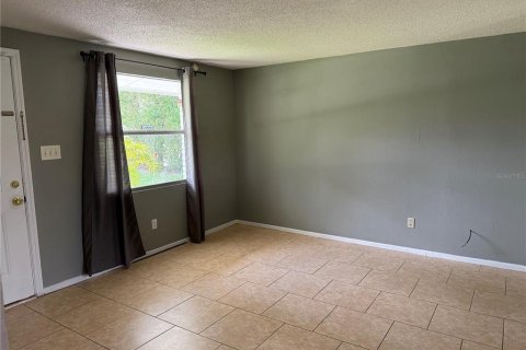 Villa ou maison à louer à Tampa, Floride: 3 chambres, 84.73 m2 № 2386037 - photo 6