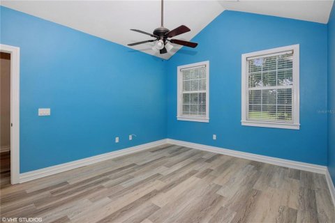 House in Fruitland Park, Florida 7 bedrooms, 361.39 sq.m. № 1837844 - photo 28