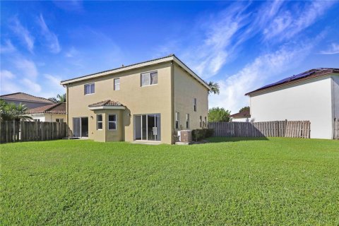 House in Cutler Bay, Florida 4 bedrooms № 2013135 - photo 17