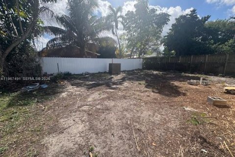 House in Miami, Florida 3 bedrooms, 80.27 sq.m. № 2028672 - photo 7