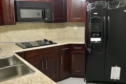 Copropriété à louer à Miami, Floride: 2 chambres, 92.9 m2 № 1929844 - photo 3