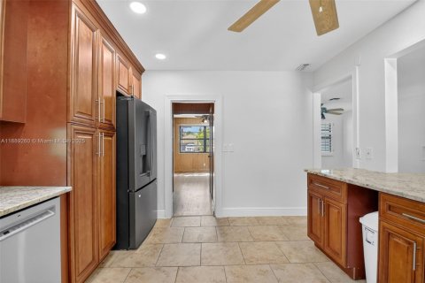 Casa en venta en Lake Worth, Florida, 3 dormitorios, 146.32 m2 № 1941459 - foto 15