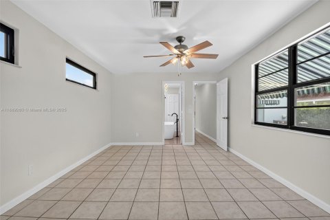 Casa en venta en Lake Worth, Florida, 3 dormitorios, 146.32 m2 № 1941459 - foto 30