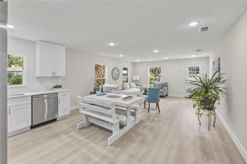 Купить виллу или дом в Деланд, Флорида 8 комнат, 121.52м2, № 2211414 - фото 21