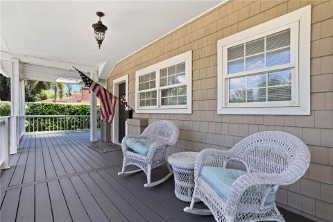 House in Winter Park, Florida 4 bedrooms, 201.88 sq.m. № 1844567 - photo 3