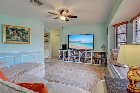 House in Venice, Florida 2 bedrooms, 169.27 sq.m. № 1746779 - photo 7