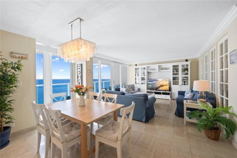 Condo in Fort Lauderdale, Florida, 2 bedrooms  № 2246517 - photo 4