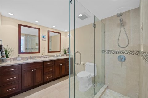 Condo in Fort Lauderdale, Florida, 2 bedrooms  № 2246517 - photo 19