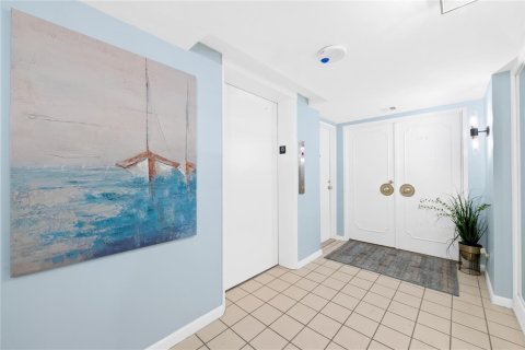 Condo in Fort Lauderdale, Florida, 2 bedrooms  № 2246517 - photo 30