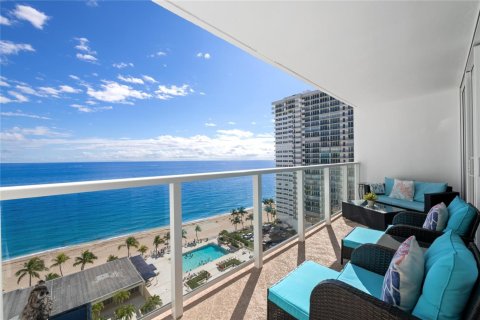 Condo in Fort Lauderdale, Florida, 2 bedrooms  № 2246517 - photo 10