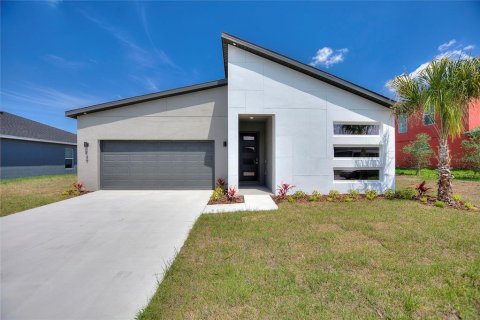 Villa ou maison à Haines City, Floride 4 chambres, 166.39 m2 № 2325149
