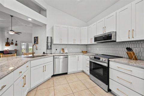 House in Alachua, Florida 3 bedrooms, 138.05 sq.m. № 1679068 - photo 10