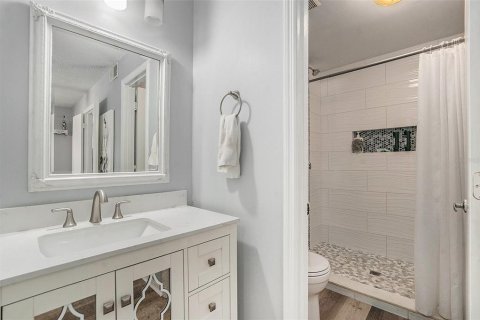 Condo in Tampa, Florida, 1 bedroom  № 1873525 - photo 14