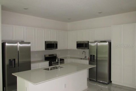 Villa ou maison à vendre à Davenport, Floride: 12 chambres, 468.78 m2 № 2202248 - photo 3