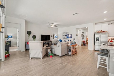 Casa en venta en Land O' Lakes, Florida, 2 dormitorios, 182 m2 № 2216604 - foto 13