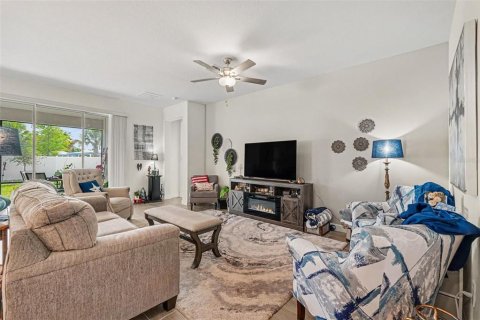 Casa en venta en Land O' Lakes, Florida, 2 dormitorios, 182 m2 № 2216604 - foto 5