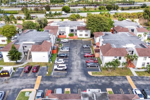 Copropriété à vendre à Miami, Floride: 3 chambres, 112.88 m2 № 2015694 - photo 9