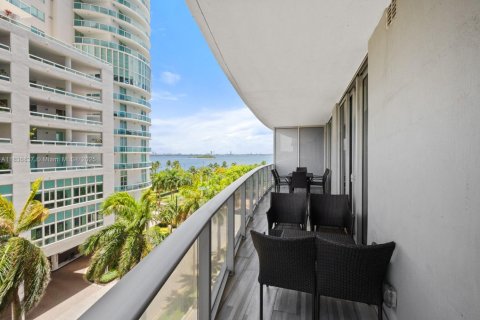 Condo in Miami, Florida, 2 bedrooms  № 1826078 - photo 16