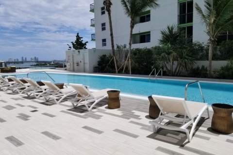 Condo in Miami, Florida, 2 bedrooms  № 1826078 - photo 26