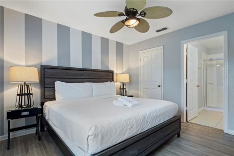 Casa en alquiler en Kissimmee, Florida, 6 dormitorios, 261.24 m2 № 1840693 - foto 28