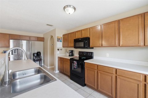Casa en venta en Groveland, Florida, 5 dormitorios, 338.54 m2 № 2120457 - foto 9