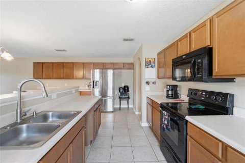Casa en venta en Groveland, Florida, 5 dormitorios, 338.54 m2 № 2120457 - foto 11