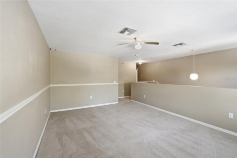 Casa en venta en Groveland, Florida, 5 dormitorios, 338.54 m2 № 2120457 - foto 22