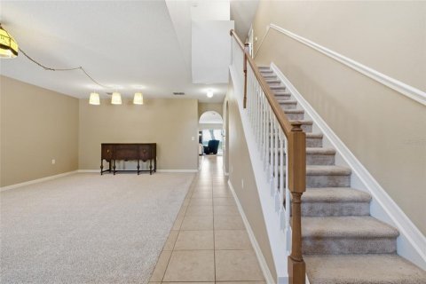 Casa en venta en Groveland, Florida, 5 dormitorios, 338.54 m2 № 2120457 - foto 5