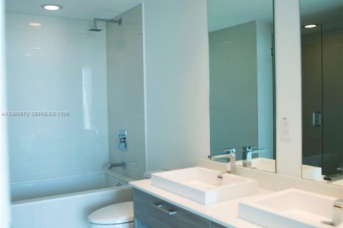 Copropriété à louer à Miami, Floride: 2 chambres, 119.01 m2 № 2051607 - photo 13