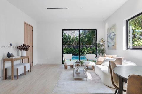 Купить таунхаус в Майами, Флорида 4 спальни, 179.12м2, № 2036422 - фото 11